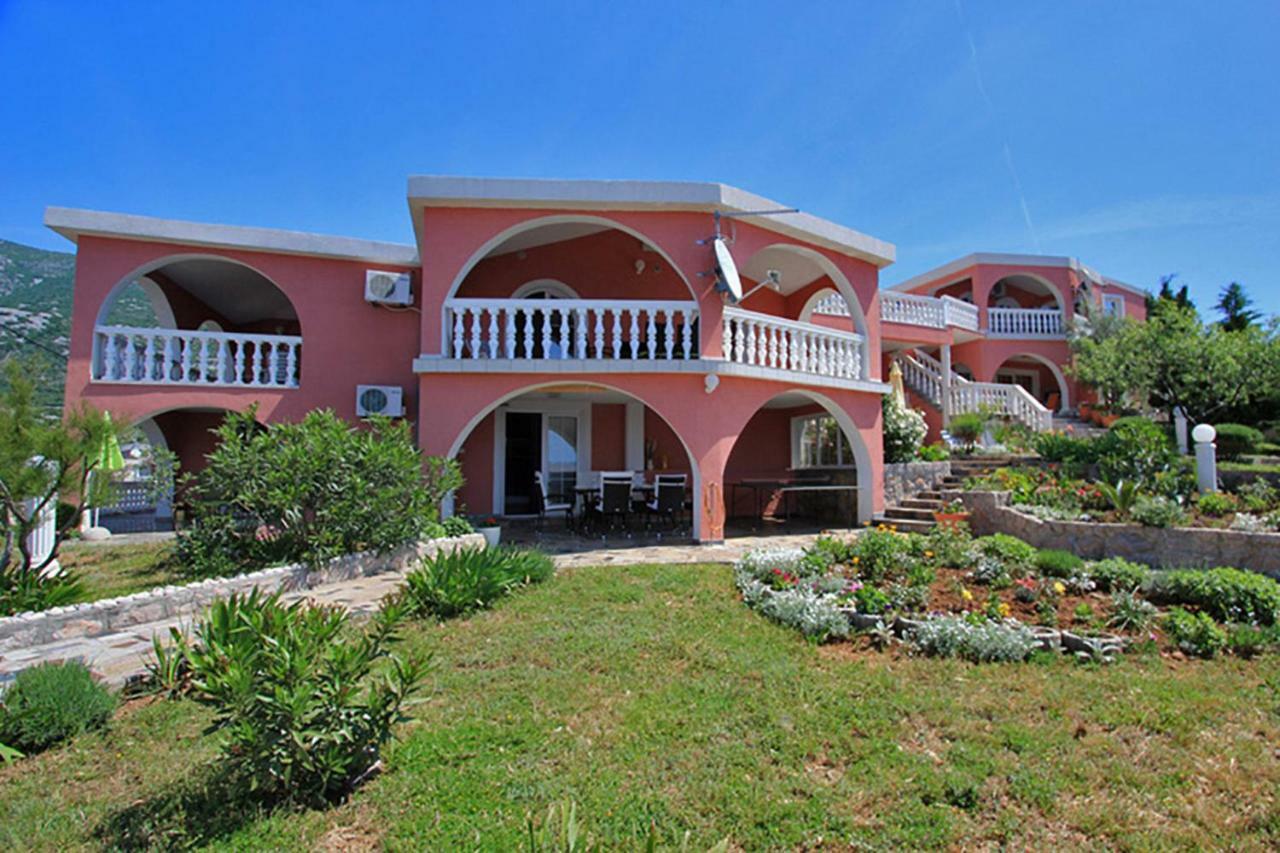 Villa Lilly Cesarica Ngoại thất bức ảnh